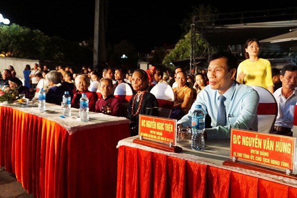Xúc động đêm nghệ thuật “Cung đường bất tử” - Anh 1