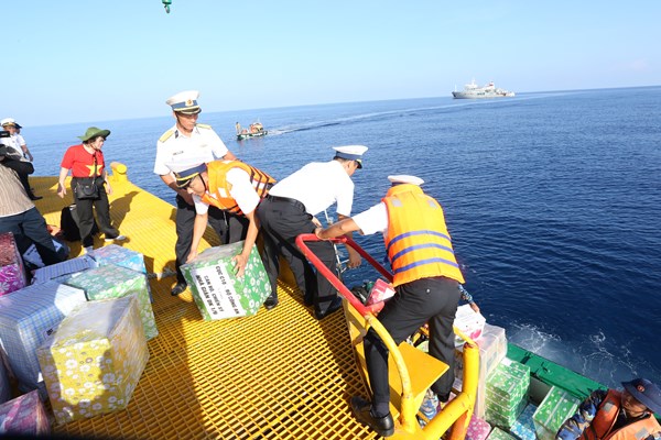 Bãi Tư Chính hoàn toàn thuộc quyền chủ quyền của Việt Nam - Anh 3