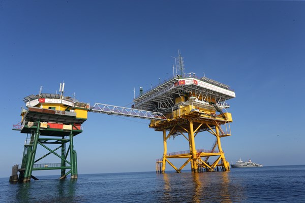 Bãi Tư Chính hoàn toàn thuộc quyền chủ quyền của Việt Nam - Anh 1