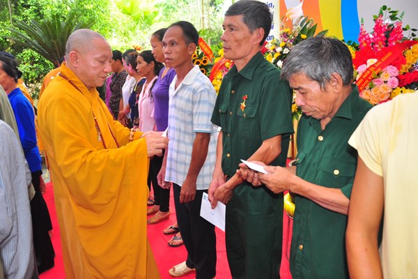 Nhiều nghệ sĩ nổi tiếng tham gia chương trình “Tự hào Tổ quốc- Mẹ Việt Nam” - Anh 5