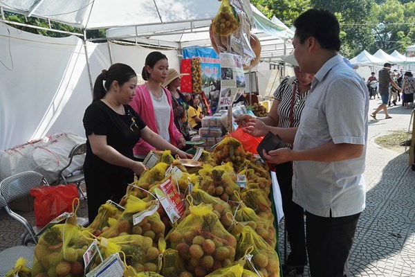 Cuộc vận động “Người Việt Nam ưu tiên dùng hàng VN”: Vai trò của cấp ủy, chính quyền ngày càng giảm - Anh 1