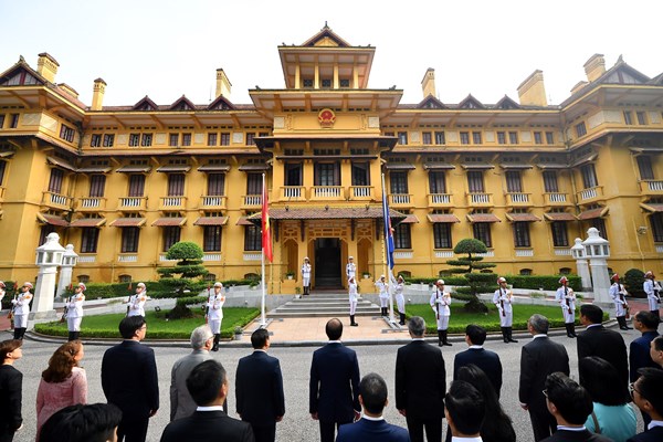 Lễ Thượng cờ kỷ niệm 52 năm ngày thành lập ASEAN tại Hà Nội - Anh 5