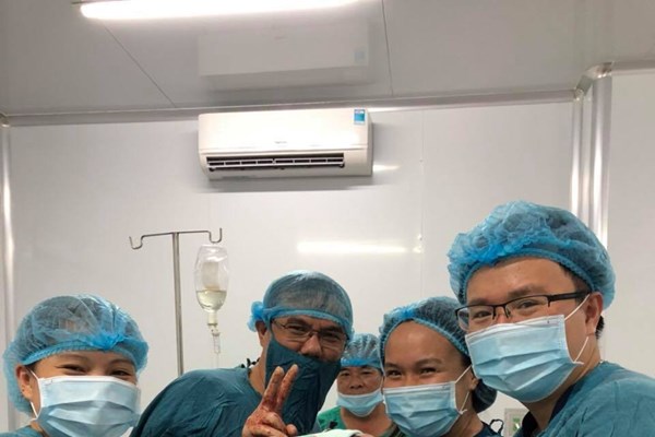 Bỏ qua quy trình để cứu sống mẹ con sản phụ tại Quảng Trị: Biết sẽ bị kỷ luật nhưng vẫn quyết làm - Anh 2