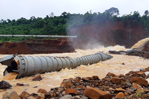 Hai thuỷ điện ở Đắk Nông gặp sự cố: Hàng ngàn người dân sơ tán vì “bom kép” - Anh 1