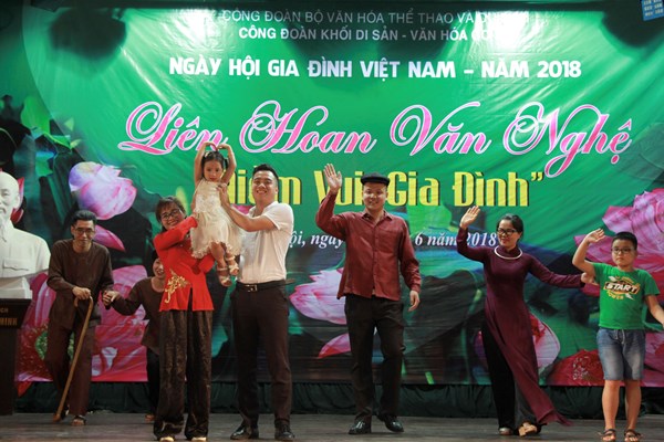 “Ứng xử trong gia đình”: Gia đình chỉ hạnh phúc khi “thuận vợ thuận chồng” - Anh 1