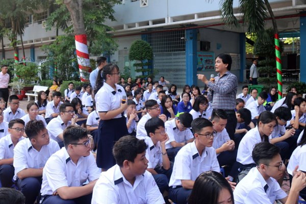Giá trị đạo đức được giảng dạy ngay từ ngày đầu đến trường - Anh 1