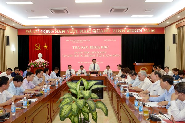 Truyền khát vọng cho thế hệ trẻ - Anh 1