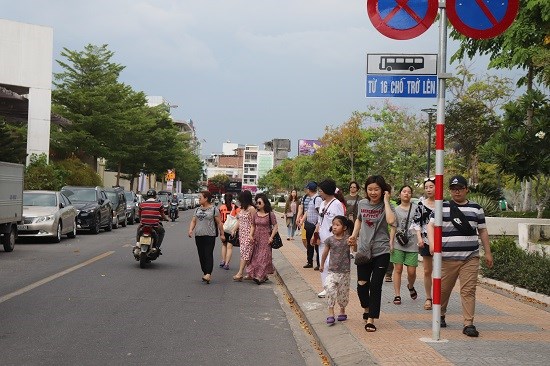 Bộ trưởng Nguyễn Ngọc Thiện: Tất cả phải tập trung vào giải pháp thu hút khách quốc tế - Anh 4
