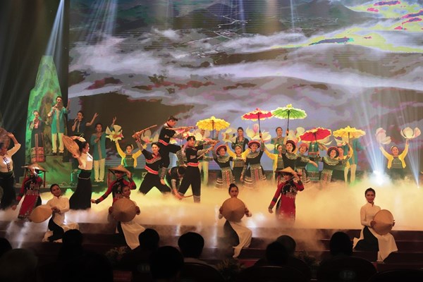 Đặc sắc chương trình nghệ thuật khai mạc Ngày hội VHTTDL các dân tộc vùng Tây Bắc - Anh 3