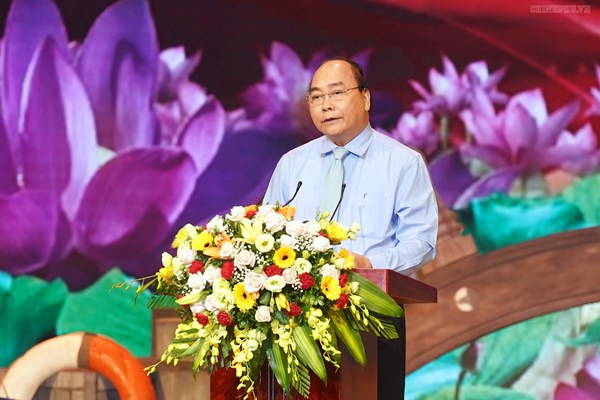 Thủ tướng dự cuộc giao lưu điển hình tiên tiến học tập và làm theo tư tưởng, đạo đức, phong cách Hồ Chí Minh - Anh 2