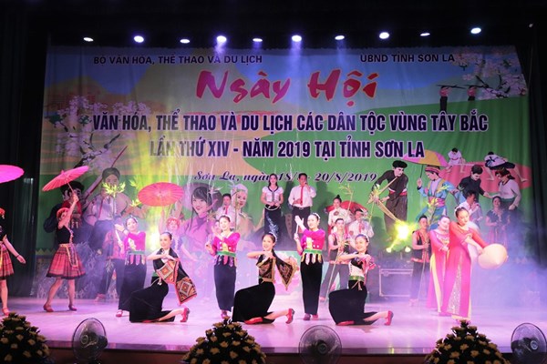 Bế mạc Ngày hội Văn hóa, Thể thao và Du lịch các dân tộc vùng Tây Bắc lần thứ XIV - Anh 1