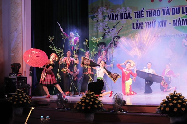 Bế mạc Ngày hội Văn hóa, Thể thao và Du lịch các dân tộc vùng Tây Bắc lần thứ XIV - Anh 2