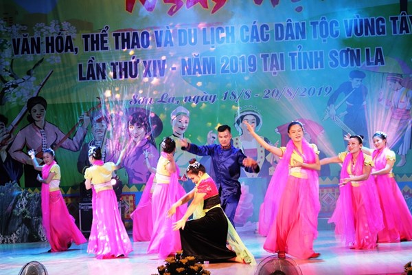 Bế mạc Ngày hội Văn hóa, Thể thao và Du lịch các dân tộc vùng Tây Bắc lần thứ XIV - Anh 5