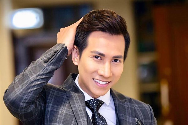 Chương trình nghệ thuật “Lời Bác dặn trước lúc đi xa”: Hát về Bác với những cảm xúc đặc biệt - Anh 3