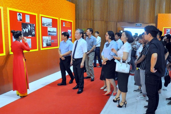 Quảng Ninh: Triển lãm ảnh 