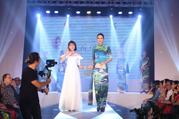 Nét đẹp truyền thống trong đêm diễn  “Tự hào Áo dài Việt” - Anh 4