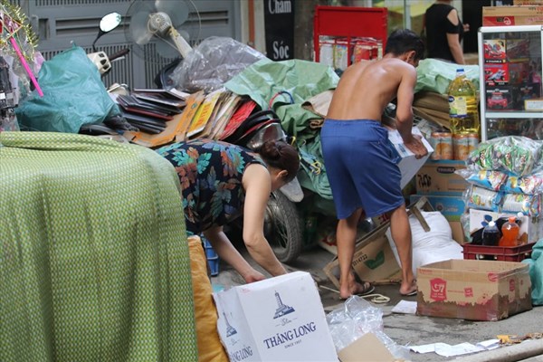 Hiện trường tan hoang vụ cháy Công ty bóng đèn phích nước Rạng Đông - Anh 10