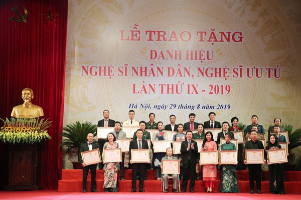 Lễ trao tặng danh hiệu NSND, NSƯT lần thứ IX- 2019: Hạnh phúc cho cả một đời cống hiến - Anh 7