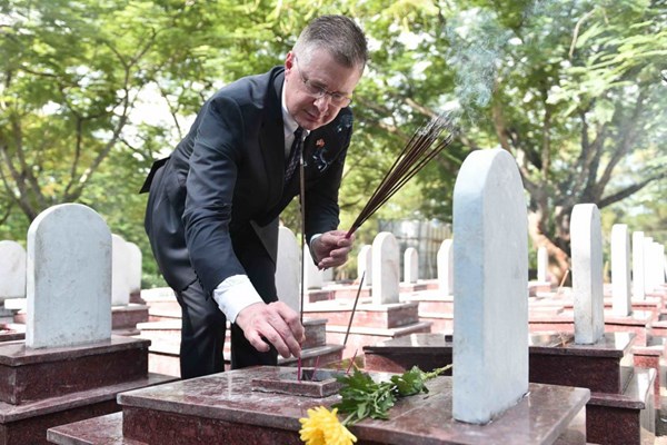 “Đó là hành động có ý nghĩa rất lớn” - Anh 1