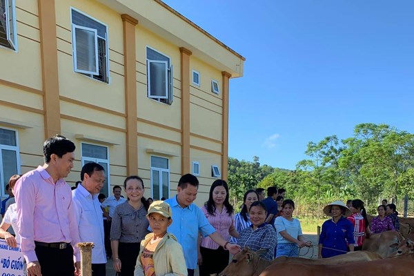 Chung tay để người nghèo “an cư, lập nghiệp” - Bài 2: Không ai bị bỏ lại phía sau - Anh 2
