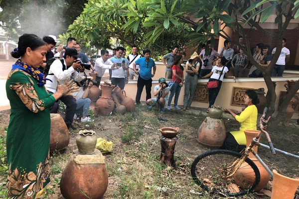 Kết nối doanh nghiệp Hà Nội - Khánh Hoà- Ninh Thuận: Cùng bắt tay phát triển du lịch - Anh 2