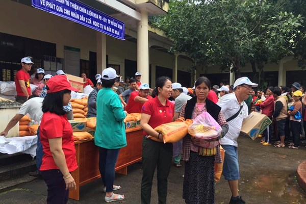 Không đốt vàng mã trong lễ Vu lan, dành tiền hỗ trợ người nghèo - Anh 1