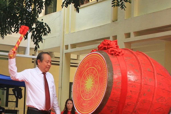 Phó Thủ tướng Trương Hòa Bình dự khai giảng năm học mới tại Thanh Hóa - Anh 1
