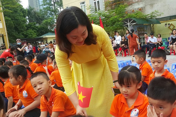 Phó Thủ tướng Trương Hòa Bình dự khai giảng năm học mới tại Thanh Hóa - Anh 3