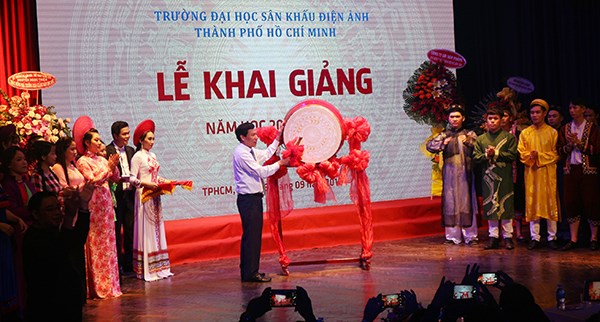 Bộ trưởng Nguyễn Ngọc Thiện: Cần đưa giáo dục đạo đức nghề nghiệp vào chương trình đào tạo - Anh 5