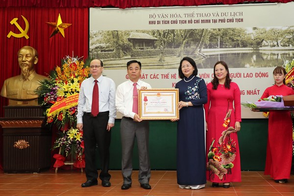 Nơi hội tụ những tình cảm thiêng liêng - Anh 1