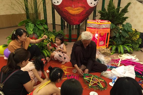 Đưa trẻ em về với Tết Trung thu truyền thống - Anh 2