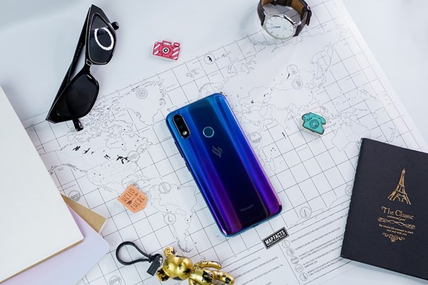 Vingroup công bố dòng điện thoại Vsmart Joy2+ - Anh 3