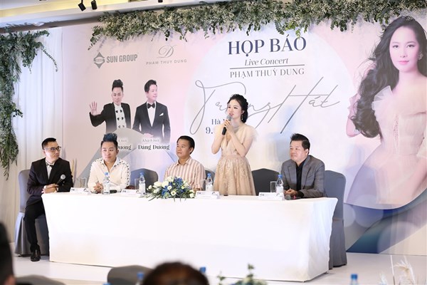 Đạo diễn Đặng Xuân Trường: “Với “Trăng Hát” phải gạn từng centimet sân khấu” - Anh 3