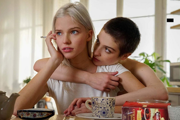 Sasha Luss: Từ chân dài trên sàn catwalk đến đả nữ trong siêu phẩm hành động - Anh 1