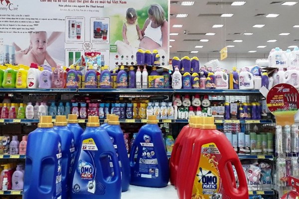 Loại bỏ dần tình trạng nhập nhèm “đội lốt” hàng Việt Nam - Anh 1