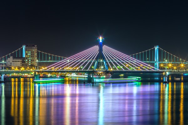 Đà Nẵng: Doanh nghiệp lữ hành ngậm ngùi vì khách không có chỗ chơi đêm - Anh 1