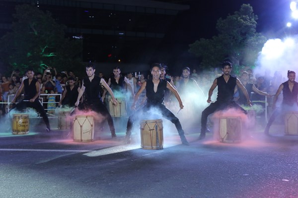 Đà Nẵng: Doanh nghiệp lữ hành ngậm ngùi vì khách không có chỗ chơi đêm - Anh 2