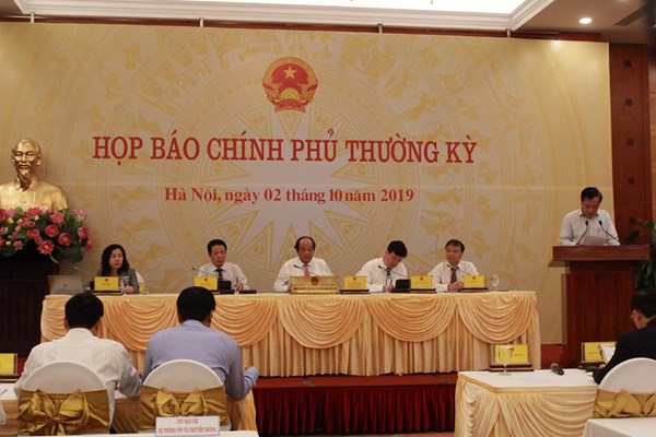 Chính phủ chưa xem xét đề nghị sử dụng đất trồng lúa để xây khu du lịch sinh thái - tâm linh ở Hòa Bình - Anh 1