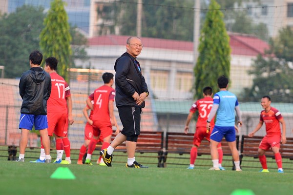 Lạc quan và nỗi lo - Anh 1