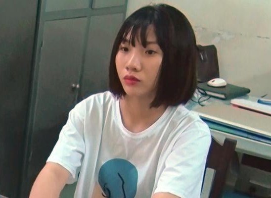 Thiếu nữ 17 tuổi đang trốn lệnh truy nã vẫn gây ra hàng loạt vụ trộm cắp - Anh 1