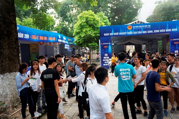 Cơ hội khởi nghiệp cho học sinh sinh viên cả nước - Anh 2