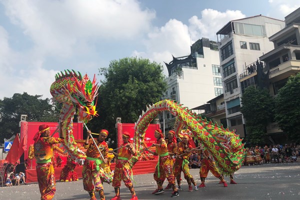 Rực rỡ Liên hoan Múa rồng Hà Nội 2019 - Anh 1