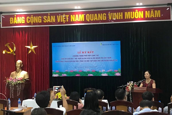 Thúc đẩy văn hóa đọc cho người khiếm thị - Anh 1