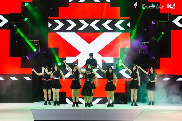 Ấn tượng show diễn thời trang Vùng đất màu hồng - Anh 5