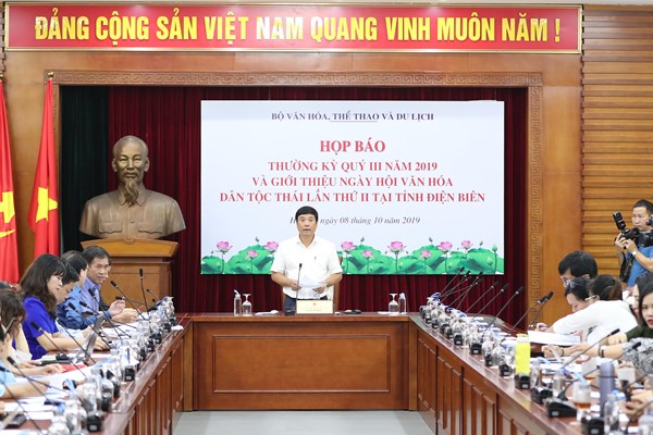 Họp báo thường kỳ quý III/2019 của Bộ VHTTDL: Trả lời thẳng về những vấn đề “nóng” - Anh 1