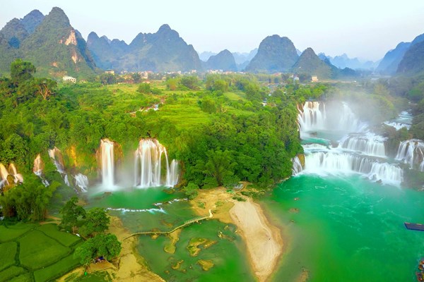 Du lịch Việt Nam: Vượt qua Indonesia, đứng vị trí thứ 4 trong khu vực - Anh 1