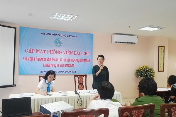 Ngày hội doanh nhân, Lễ hội Áo dài tại Hàn Quốc - Anh 1