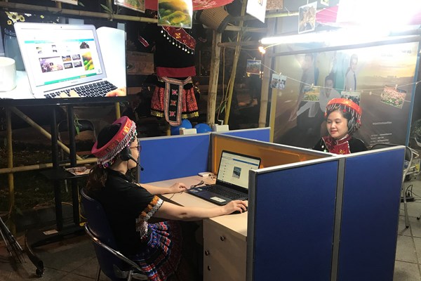 Độc đáo không gian văn hóa, du lịch các dân tộc Hà Giang tại Hà Nội - Anh 5