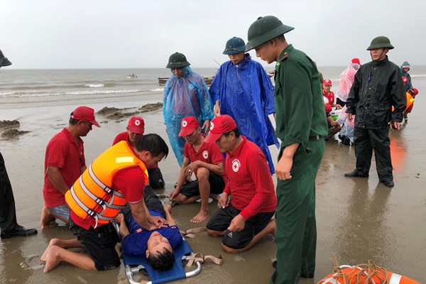 Hàng triệu người gặp rủi ro nhưng không được hỗ trợ nhân đạo - Anh 2