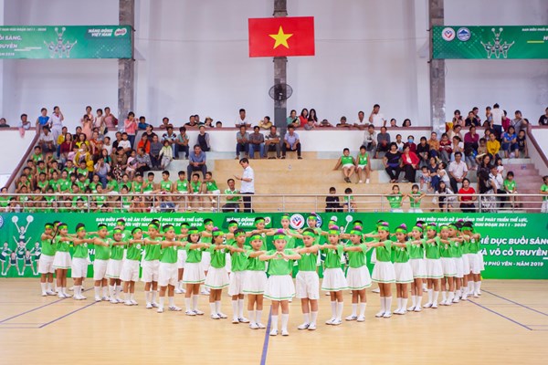 Tổ chức Hội thi thể dục và võ cổ truyền nhằm nâng cao thể lực, tầm vóc cho học sinh - Anh 2